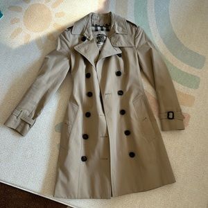 Burberry sandringham coat